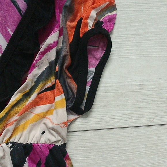 *💖 NWOTPink Low V cut, tunic - Picture 2 of 11